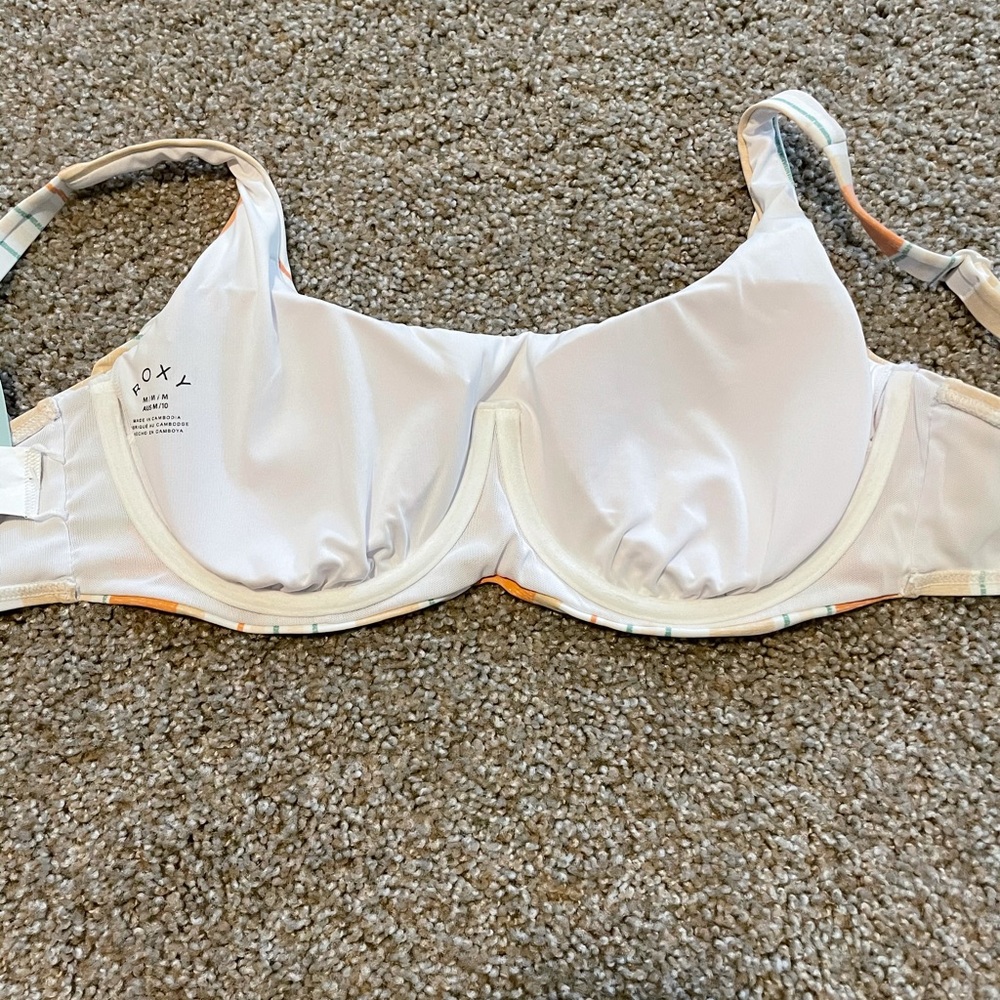 BNWT - Roxy Bikini Top - Picture 4 of 6